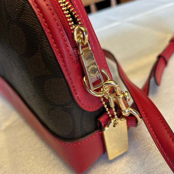 NWT Coach Monogram crossbody purse - Picture 3 of 8